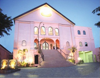 バリ ラトゥ ティアラ